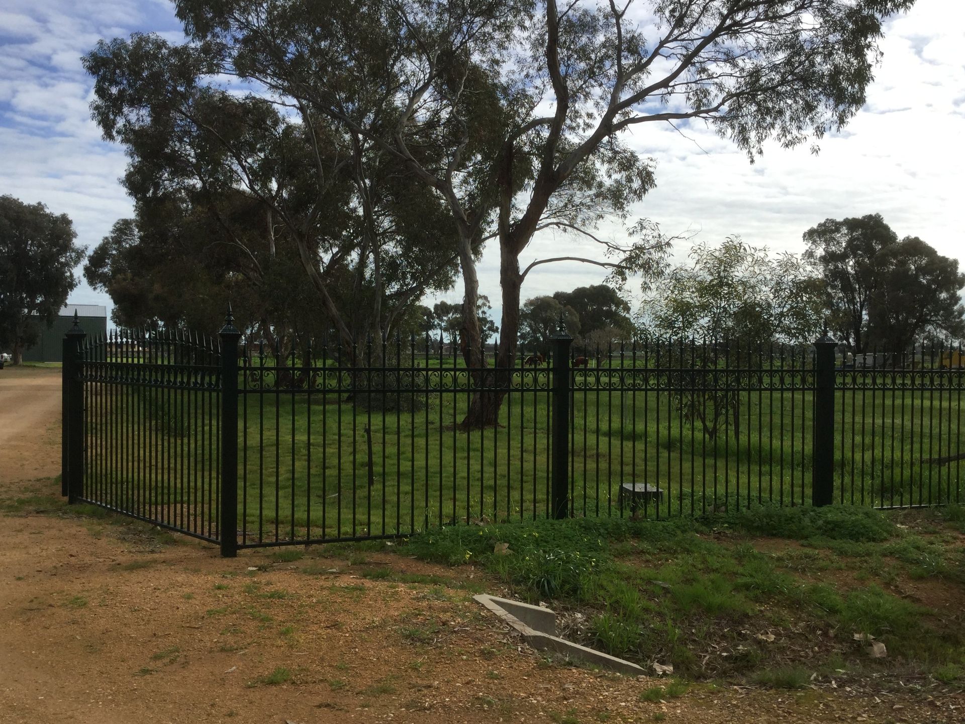 Fence & Gate Photos in Shepparton by Shepp City Fencing